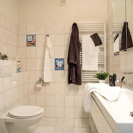 Strandhotel-heiligenhafen-wohnung-201-strandglueck-typ-iv 4*